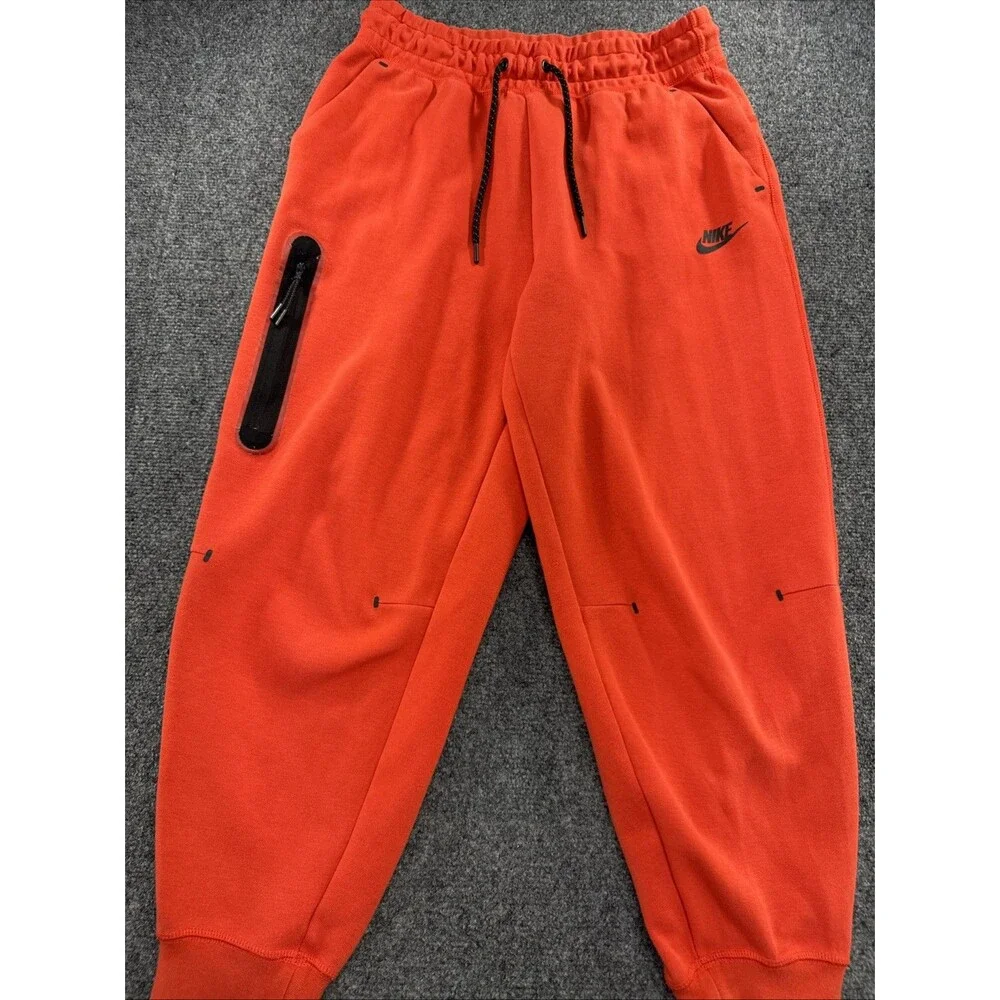 Nike Tech Fleece Joggers Women’s L Chile Red Black CW4293-673 Zip Pocket